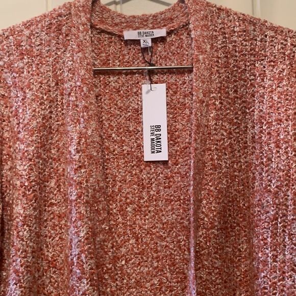 BB Dakota Steve Madden Sweater - Picture 2 of 5